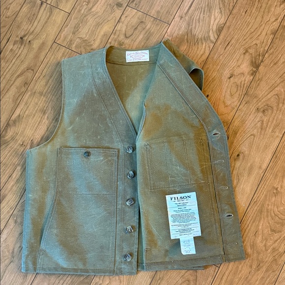 Filson Tin Cloth Cruiser Vest - Picture 5 of 5